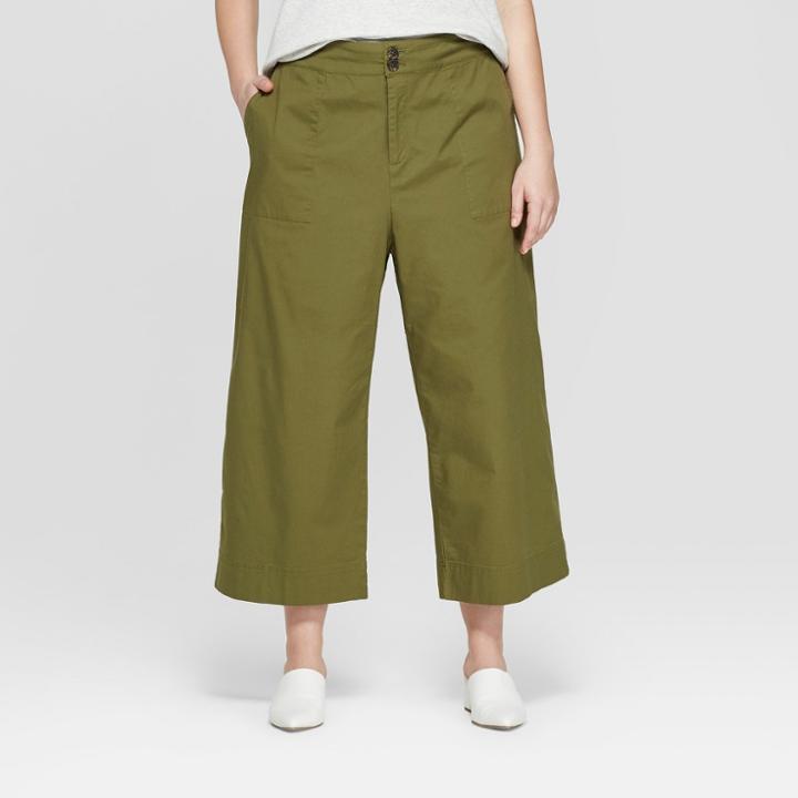 Women's Plus Size Wide Leg Crop Trouser - Ava & Viv Olive (green)