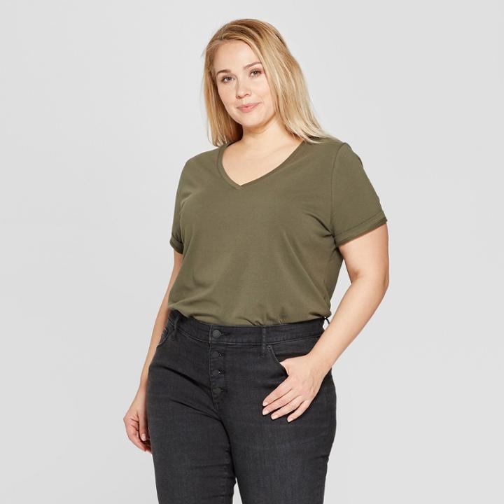 Women's Plus Size Short Sleeve V-neck Essential T-shirt - Ava & Viv Olive (green)