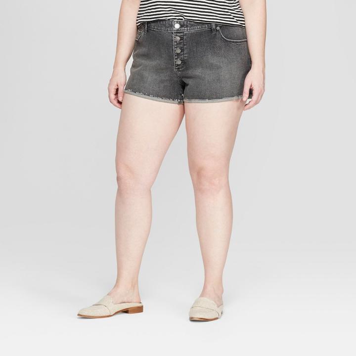 Women's Plus Size Raw Hem Jean Shorts - Universal Thread Black Wash