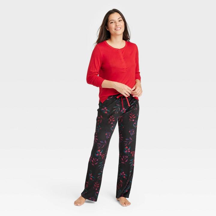 Women's Henley Top And Pants Pajama Set - Stars Above Black