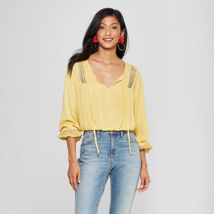 Women's Long Sleeve Tie Neckline Top - Le Kate (juniors') Yellow