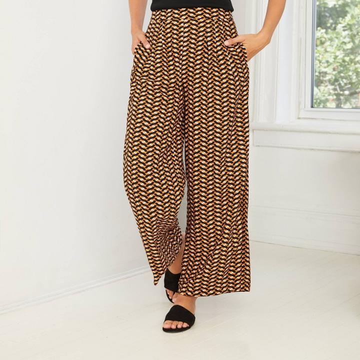 Women's Geometric Print High-rise Pleated Wide Leg Pants - Who What Wear Black