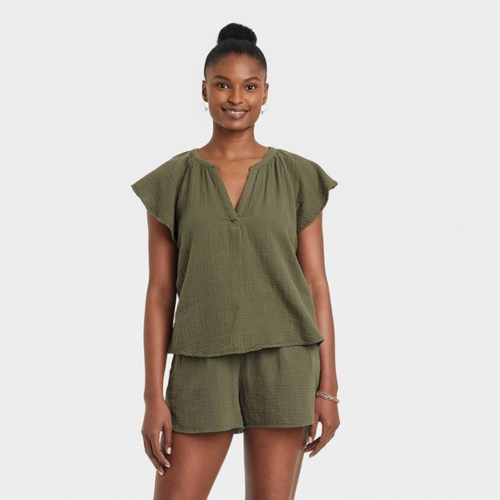 Women's Flutter Short Sleeve Blouse - Universal Thread Green