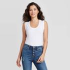 Women's Scoop Neck Tank Top - Universal Thread White