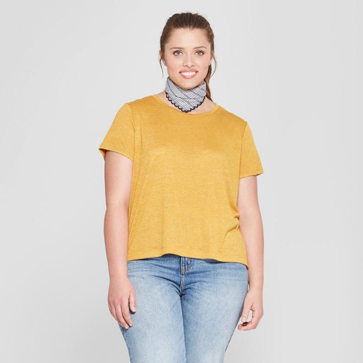 Women's Plus Size Envelope Back Short Sleeve T-shirt - Universal Thread Gold X