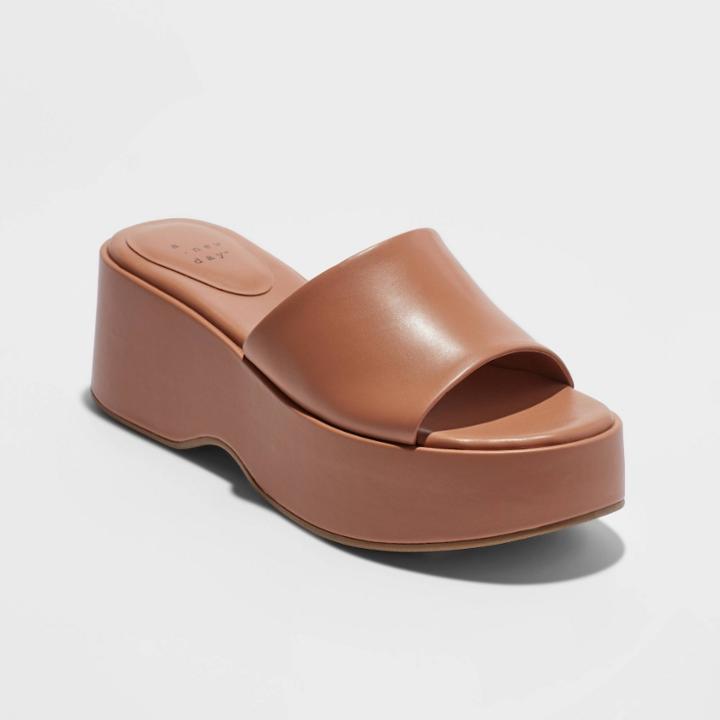 Women's Wynona Platform Sandals - A New Day Tan