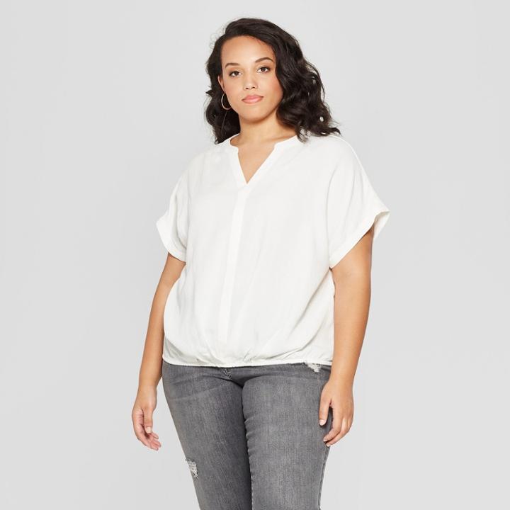 Women's Plus Size Short Sleeve Twist Front Top - Universal Thread White