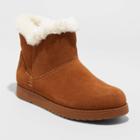 Women's Claudia Short Shearling Style Boots - Universal Thread Brown