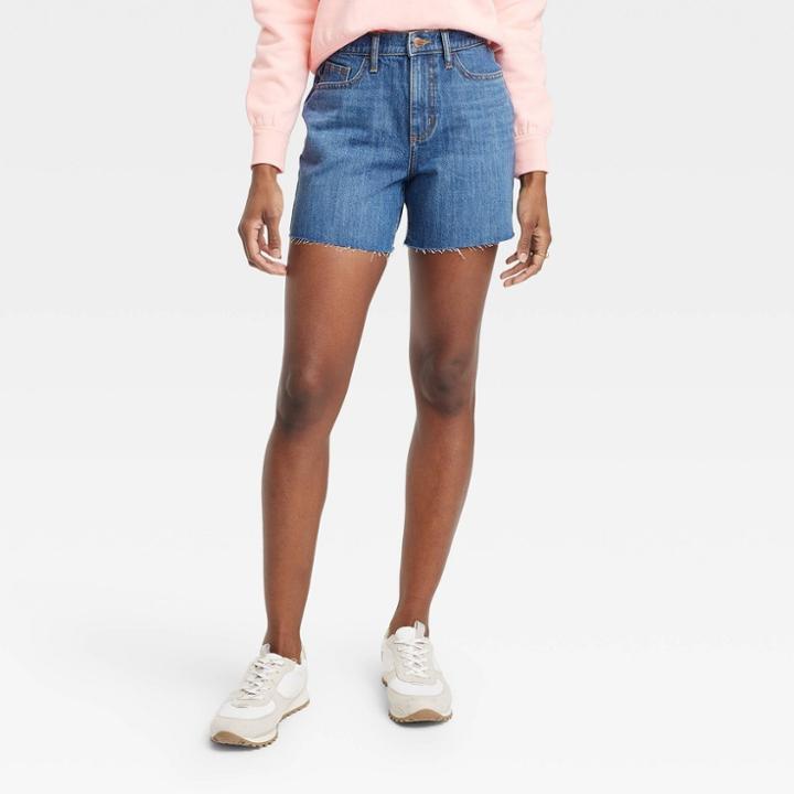 Women's Mid-rise Boyfriend Jean Shorts - Universal Thread Medium Wash