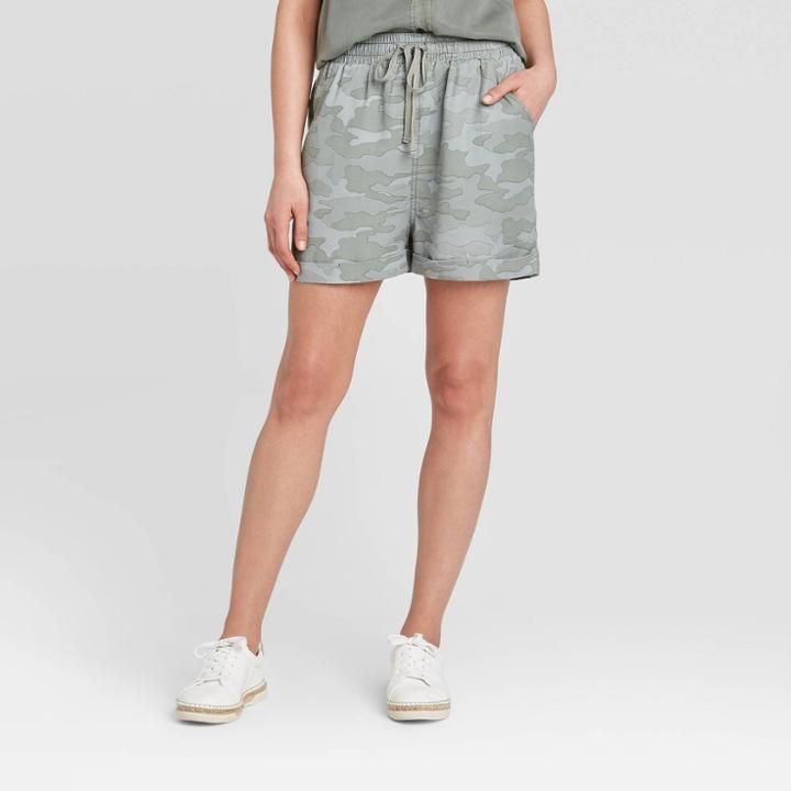 Women's Camo Print Mid-rise Tie Front Utility Shorts - Universal Thread Green