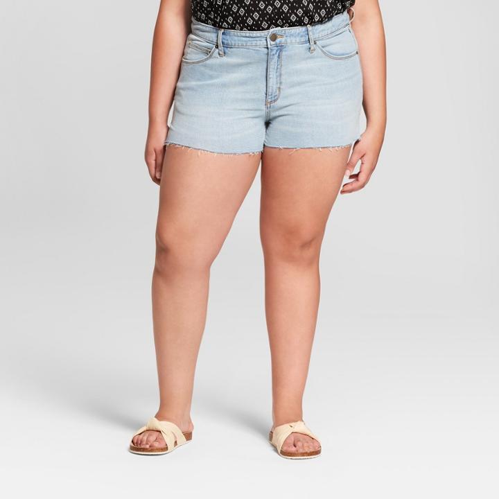 Women's Plus Size Jeans Shorts - Universal Thread Light Wash