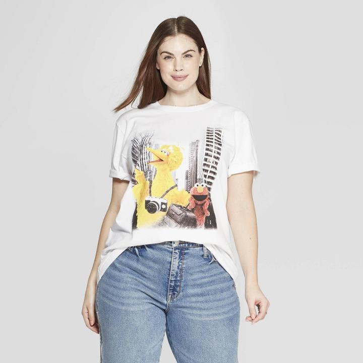Women's Sesame Street Plus Size Short Sleeve Screen T-shirt (juniors') - White