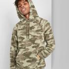 Men's Camo Print Regular Fit Long Sleeve Shepra Hooded Pullover - Original Use Restful Green