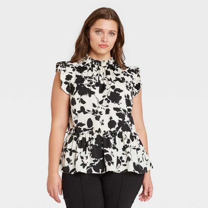 Women's Plus Size Floral Sleeveless Ruffle Top - Who What Wear Cream