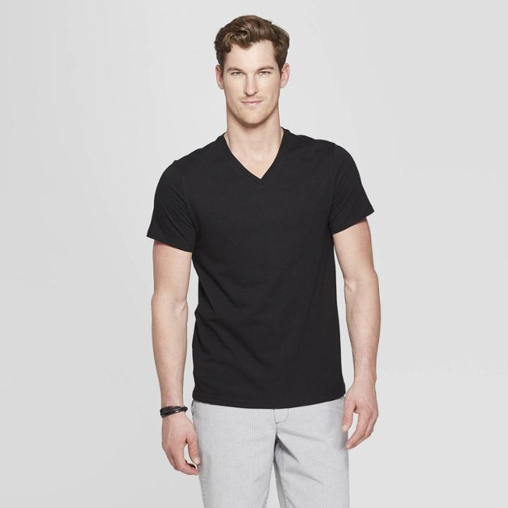 Men's Regular Fit Short Sleeve Lyndale V-neck T-shirt - Goodfellow & Co Black