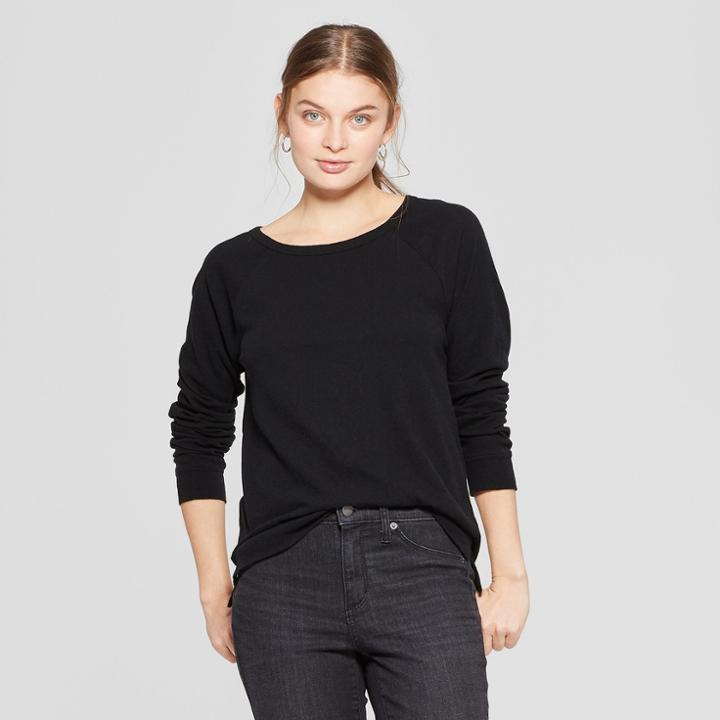 Women's Long Sleeve Crew Neck T-shirt - Universal Thread Black
