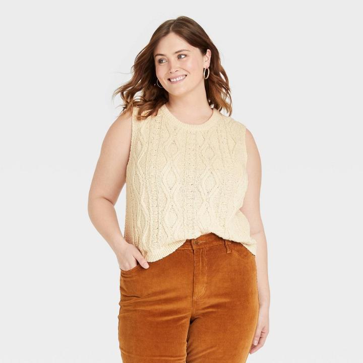 Women's Plus Size Crewneck Cable Knit Sweater Vest - Universal Thread Cream