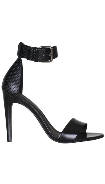 Carine Heel