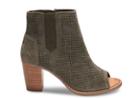 Toms Product Catalog: Footwear Sku:889556145904