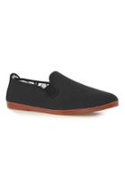 Flossy Mens Black Flossy Plimsolls