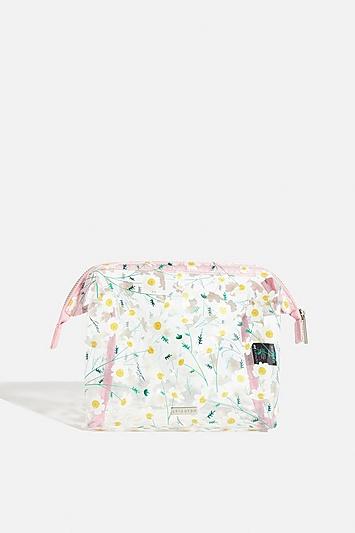 Skinny Dip *daisy Chain Wash Bag By Skinnydip