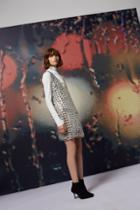 Topshop Lfw *large Circle Stone Dress