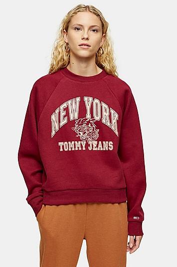 Tommy Hilfiger Logo Raglan Sweatshirt By Tommy Jeans