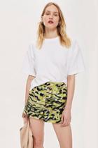 Topshop *print Silk Runner Shorts By Boutique