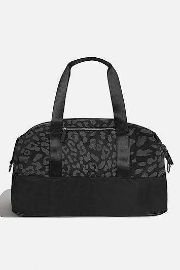 Skinny Dip *corrine Leopard Gym Bag By Skinnydip