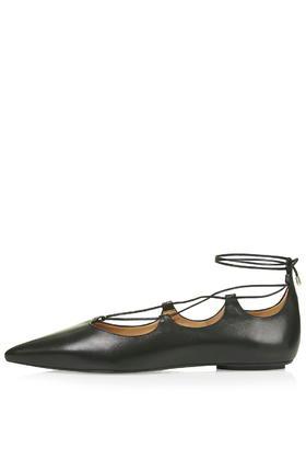 Topshop Kingdom Ghillie Pointed Shoes
