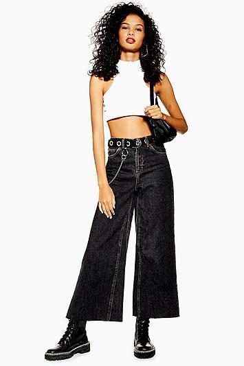 Topshop Extreme Wash Black Crop Jeans
