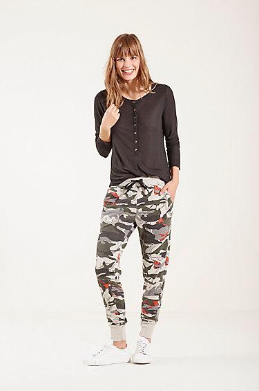 True Religion Camo Floral Womens Sweatpant - Olive Camo