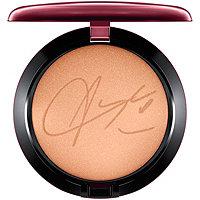 Mac Bronzing Powder / Aaliyah - Baby Girl (pure Golden W/ Soft Pearl)
