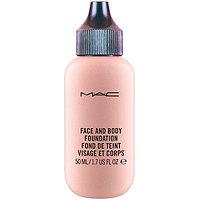 Mac Studio Face And Body Foundation / Mirage Noir - Light