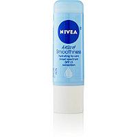 Nivea A Kiss Of Moisture Essential Lip Care