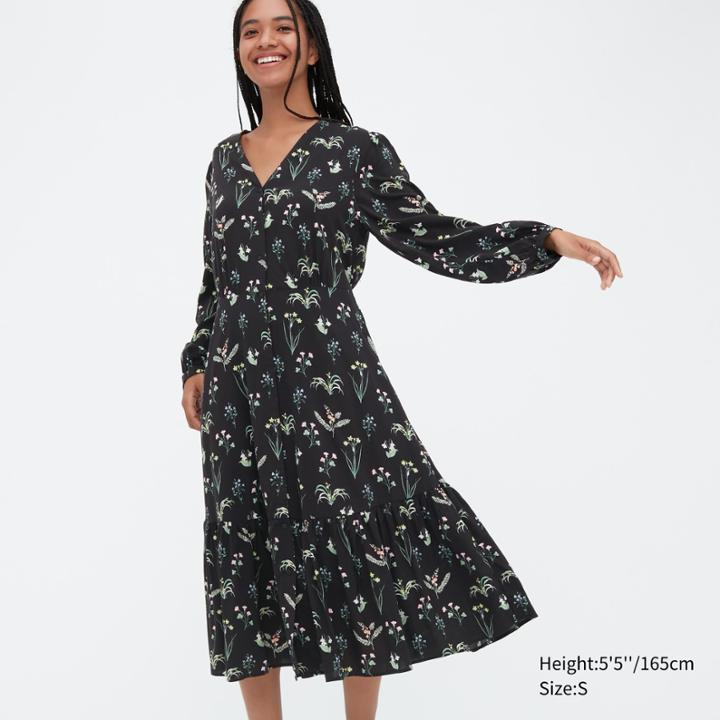 Uniqlo Printed V-neck 3/4-sleeve Flare Dress