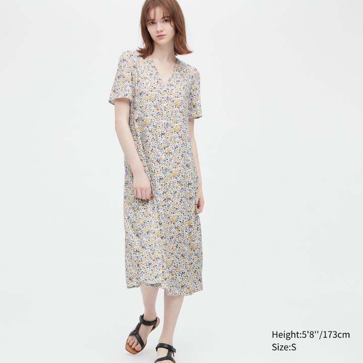 Uniqlo Printed V-neck Short-sleeve Flare Midi Dress