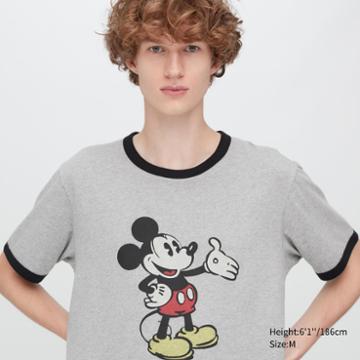 Uniqlo Disney Beyond Time Ut (short-sleeve Graphic T-shirt)