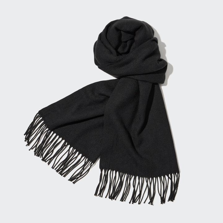 Uniqlo Heattech Scarf