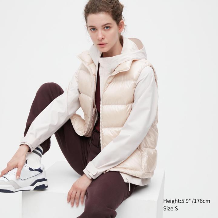 Uniqlo Ultra Light Down Shiny Puffer Vest
