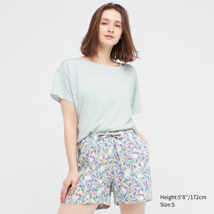 Uniqlo Relaco Artistic Flower Print Shorts