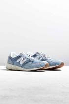 Urban Outfitters New Balance 420 Sneaker,sky,8