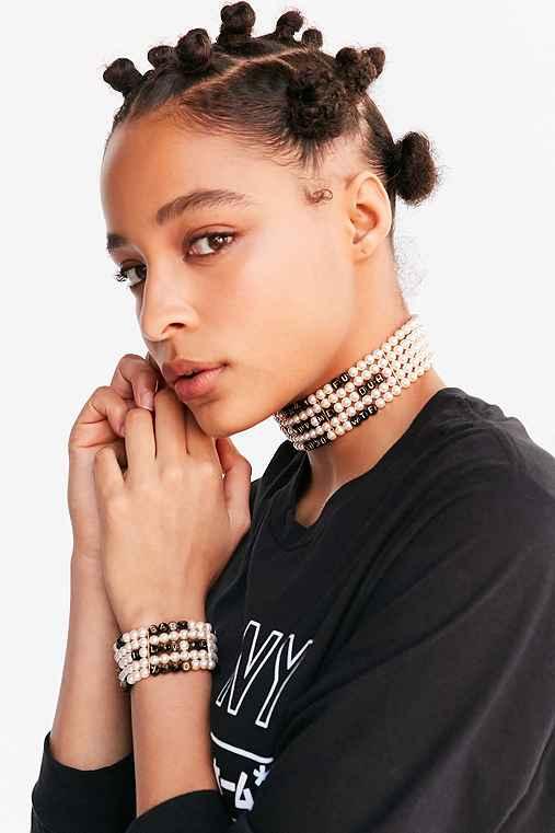 Urban Outfitters Venessa Arizaga Whatcha Say Pearl Bracelet,white,one Size