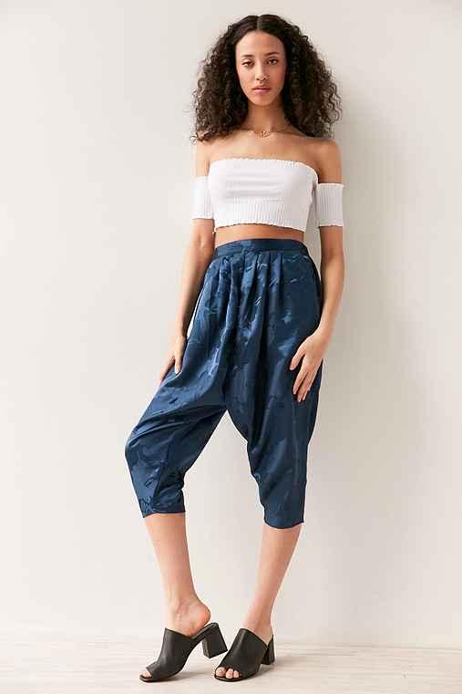 Urban Outfitters Silence + Noise Irina Pleated Drop Crotch Floral Pant,navy,s