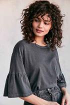 Urban Outfitters Truly Madly Deeply Garner Ruffle-sleeve Tee,washed Black,xs