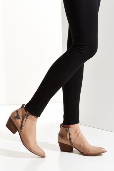 Dolce Vita Saylor Ankle Boot