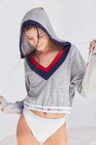 Tommy Hilfiger X Uo Hoodie Sweatshirt