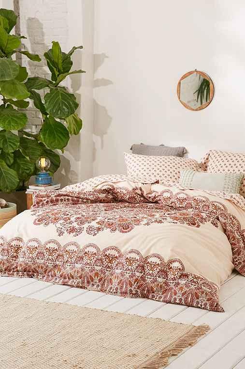 Urban Outfitters Marika Medallion Duvet Snooze Set,cream,twin Xl