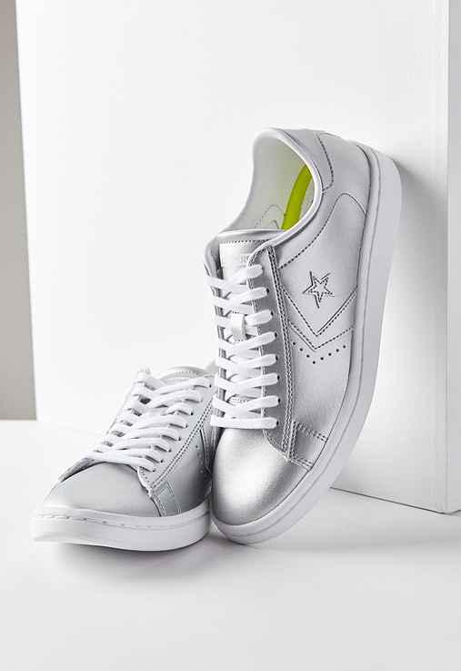 Urban Outfitters Converse Pro Leather Lp Low Top Sneaker,silver,6.5