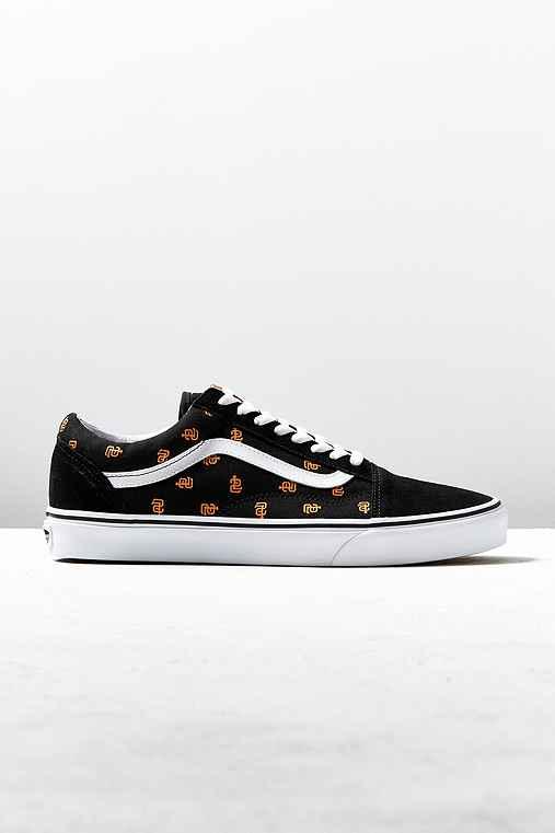 Urban Outfitters Vans Mlb San Francisco Giants Old Skool Sneaker,black,m 12/w 13.5
